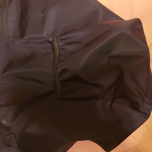 Black Lightweight Nylon Tote Bag - Picture 5 of 7